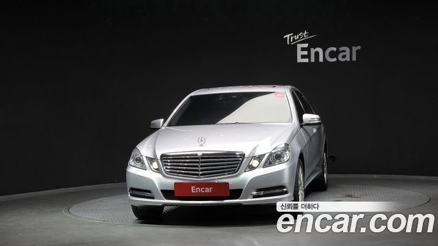Mercedes-Benz E-Class (W212) E200 CGI 2011 — фото 3