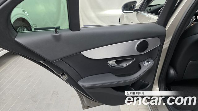 Mercedes-Benz C-Class (W205) C200 Avantgarde 2020 — фото 25