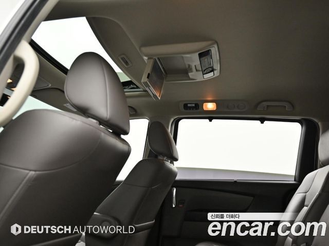 Honda Odyssey 3.5 4th 2015 — фото 22