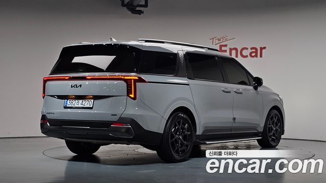 Kia Carnival (IV) HEV 7seater Gravity 2025 — фото 2