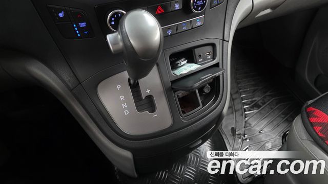 Hyundai Grand Starex Wagon 11-Seater Smart 2019 — фото 9