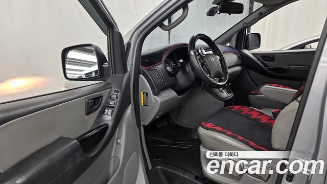 Hyundai Grand Starex Wagon 11-Seater Smart 2019 — фото 10
