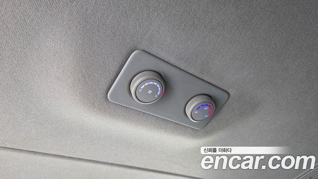 Hyundai Grand Starex Wagon 11-Seater Smart 2019 — фото 19