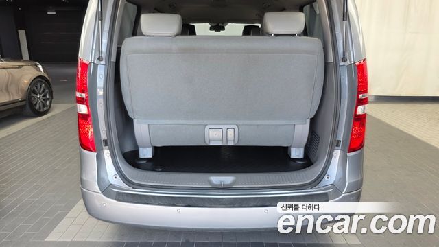 Hyundai Grand Starex Wagon 11-Seater Smart 2019 — фото 20