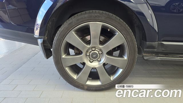 Land Rover Discovery 4 3.0 SDV6 SE 2016 — фото 5