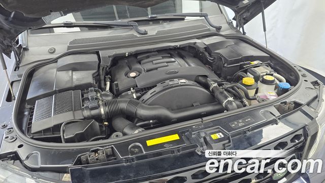 Land Rover Discovery 4 3.0 SDV6 SE 2016 — фото 6