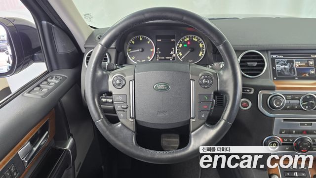 Land Rover Discovery 4 3.0 SDV6 SE 2016 — фото 12