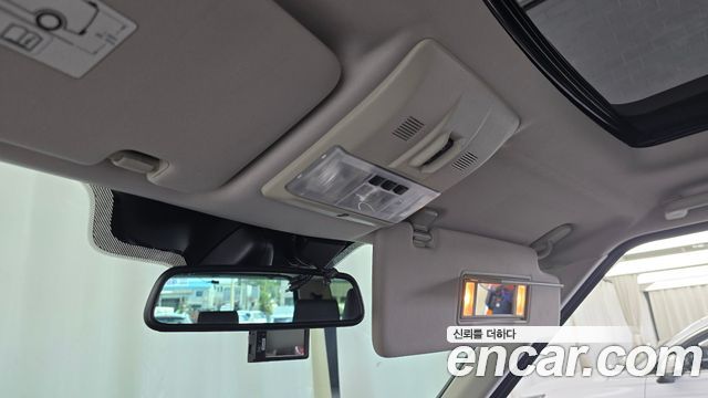 Land Rover Discovery 4 3.0 SDV6 SE 2016 — фото 19