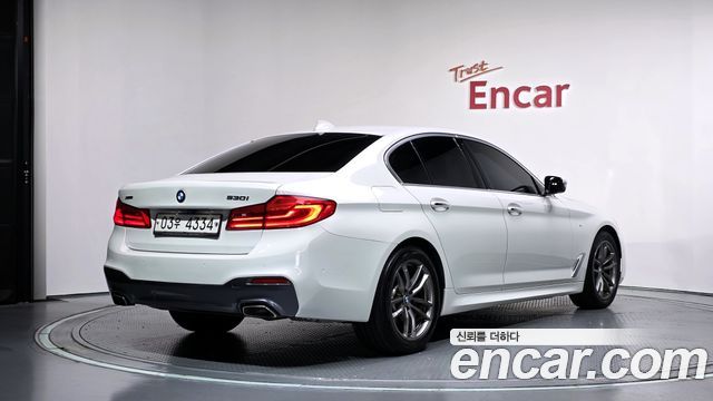BMW 5 Series (G30) 530i xDrive M Sport Package Plus 2018 — фото 2