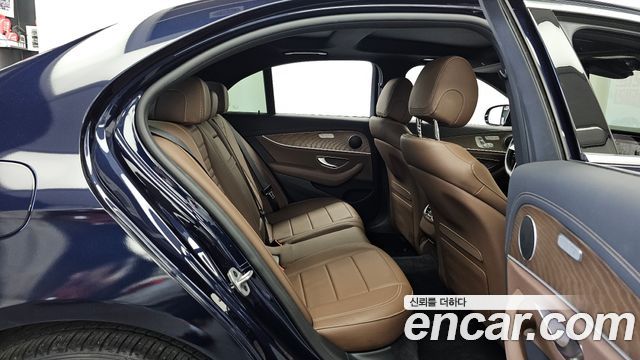 Mercedes-Benz E-Class (W213) E250 Exclusive 2021 — фото 12