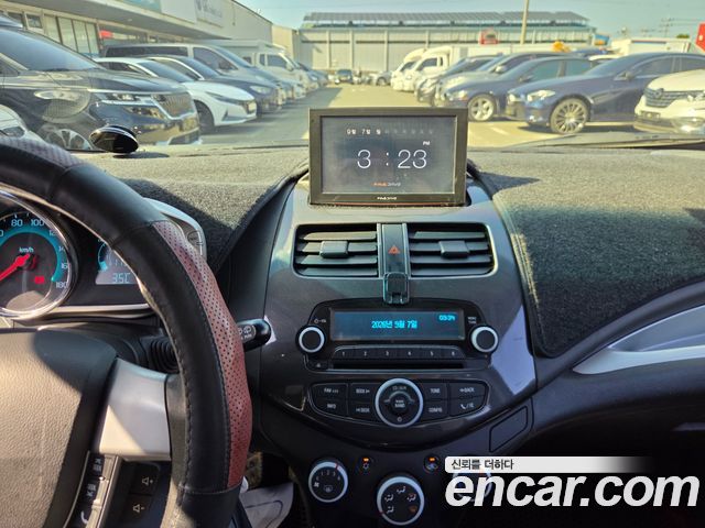 Chevrolet Spark LPG LT Standard 2014 — фото 10