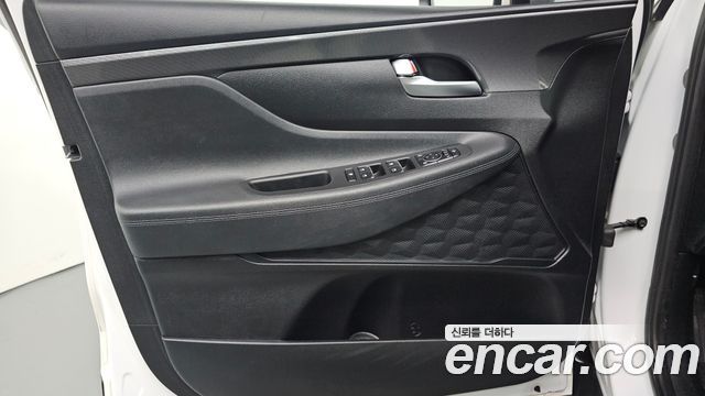 Hyundai Santa Fe Diesel 2.2 2WD Premium 2021 — фото 24