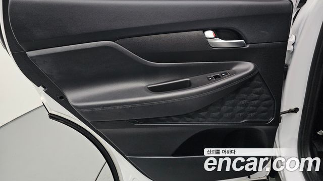 Hyundai Santa Fe Diesel 2.2 2WD Premium 2021 — фото 25