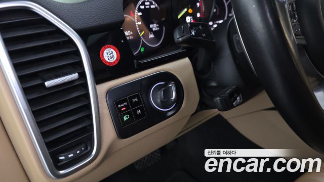 Porsche Cayenne (PO536) 3.0 E-Hybrid 2020 — фото 34