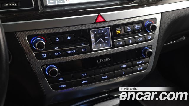 Genesis G80 3.3 GDI Luxury 2019 — фото 18