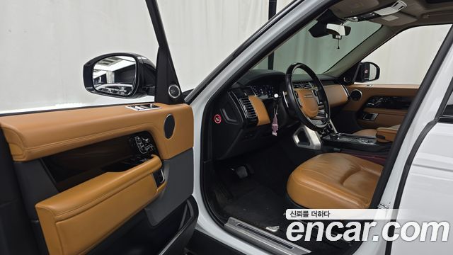 Land Rover Range Rover (IV) 4.4 SDV8 AB DIESEL 2019 — фото 10