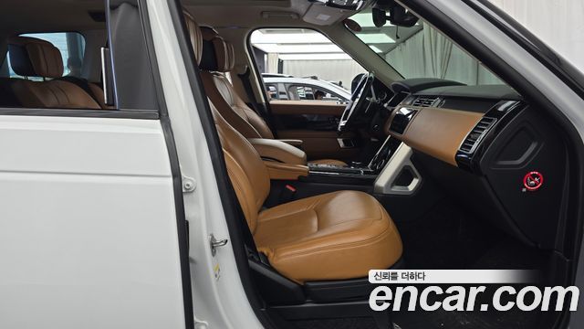 Land Rover Range Rover (IV) 4.4 SDV8 AB DIESEL 2019 — фото 15