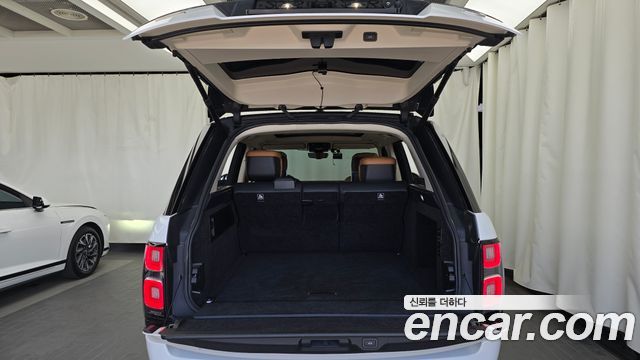 Land Rover Range Rover (IV) 4.4 SDV8 AB DIESEL 2019 — фото 24