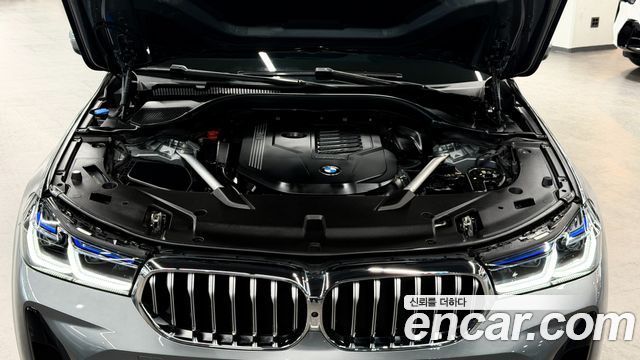 BMW 6 Series GT (G32) 630i xDrive M Sport 2024 — фото 6