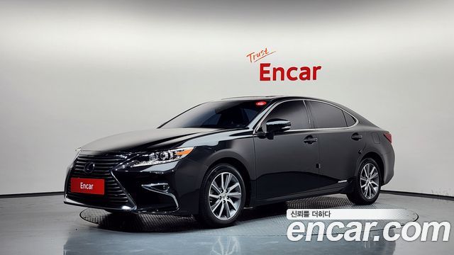 Lexus ES300h Supreme XV60