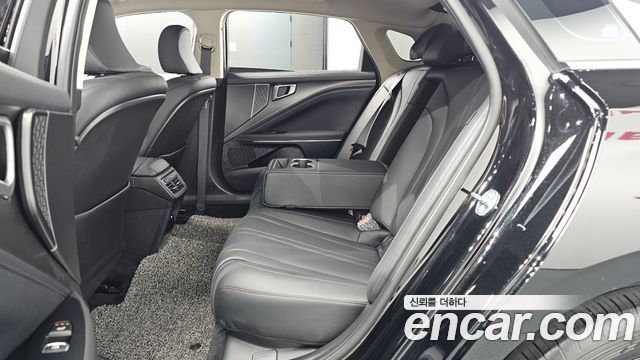 Kia K8 2.5 Gasoline 2WD Noblesse Light 2025 — фото 12