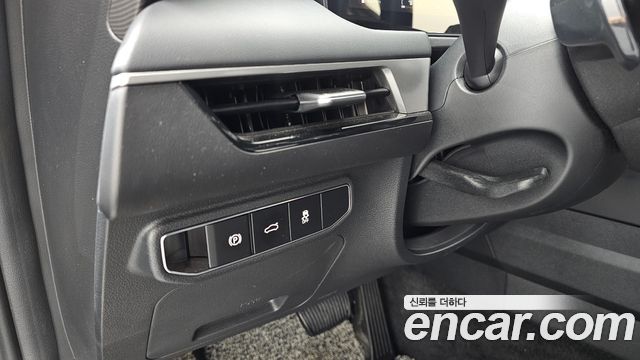Kia K8 2.5 Gasoline 2WD Noblesse Light 2025 — фото 18