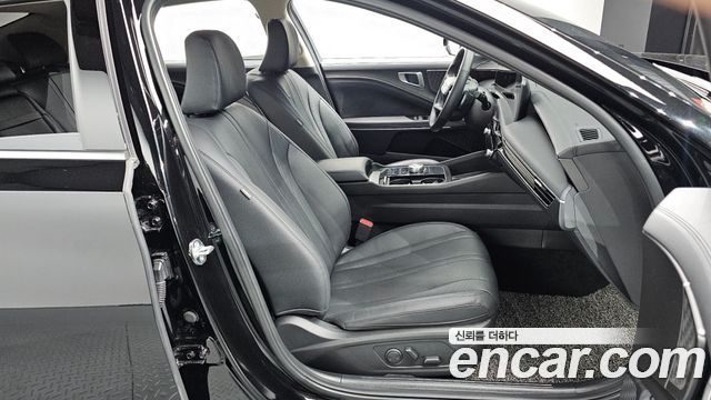 Kia K8 2.5 Gasoline 2WD Noblesse Light 2025 — фото 26