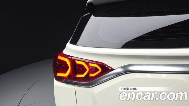 KG Mobility (SsangYong) Beautiful Korando Gasoline 1.5 2WD C5 Prime 2020 — фото 23