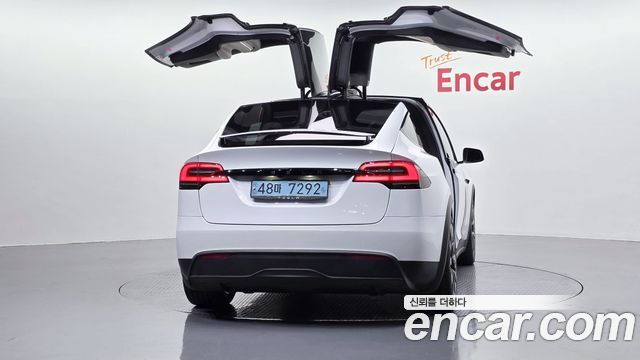 Tesla Model X AWD 2023 — фото 4