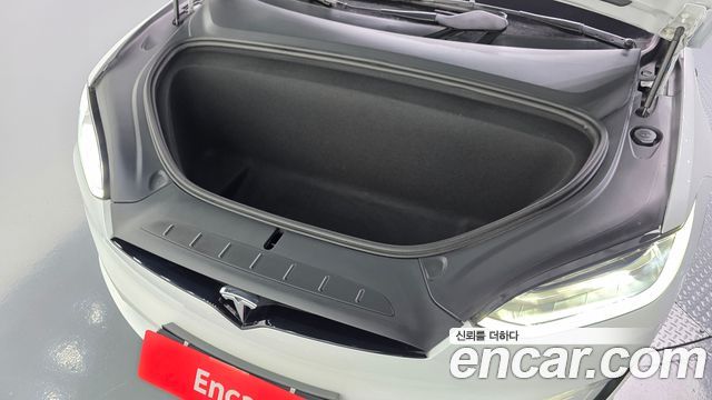 Tesla Model X AWD 2023 — фото 6