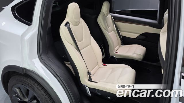 Tesla Model X AWD 2023 — фото 11