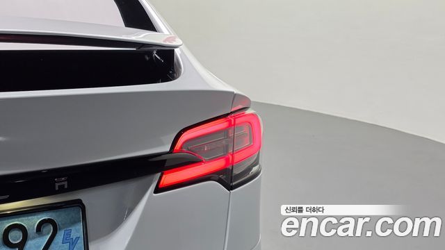 Tesla Model X AWD 2023 — фото 23