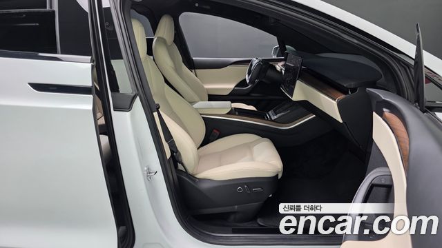 Tesla Model X AWD 2023 — фото 26