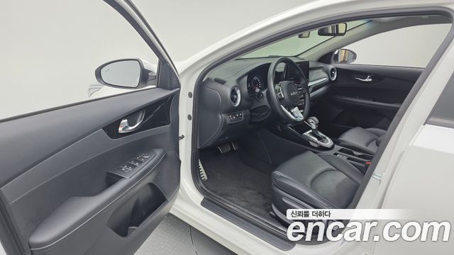 Kia K3 (II) 1.6 Prestige 2024 — фото 10