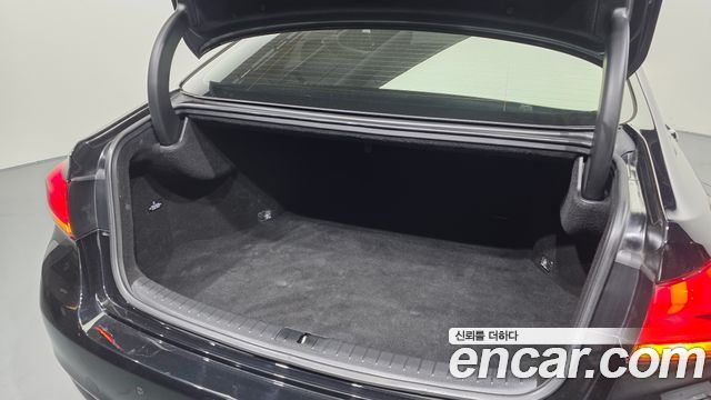 Genesis G80 3.3 GDI AWD Premium Luxury 2020 — фото 18