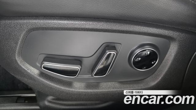 Genesis G80 3.3 GDI AWD Premium Luxury 2020 — фото 31
