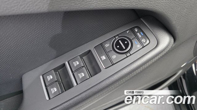 Genesis G80 3.3 GDI AWD Premium Luxury 2020 — фото 36