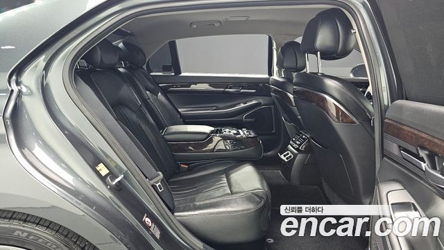 Genesis EQ900 3.8 GDI AWD Premium Luxury 2018 — фото 11