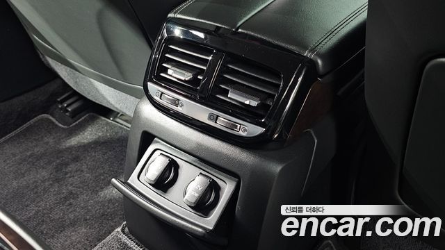 Genesis EQ900 3.8 GDI AWD Premium Luxury 2018 — фото 29
