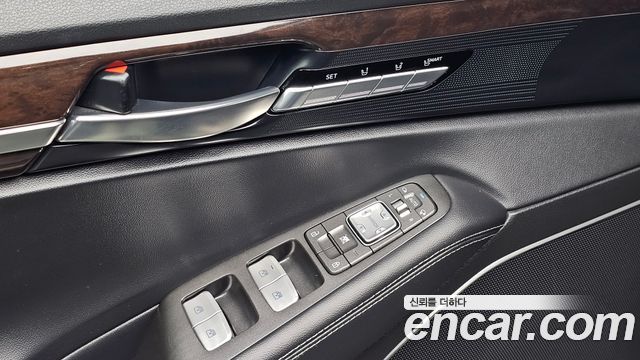 Genesis EQ900 3.8 GDI AWD Premium Luxury 2018 — фото 30