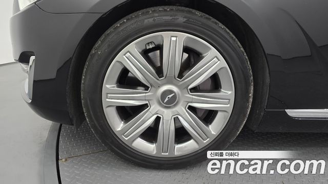 Genesis EQ900 5.0 GDI AWD Limousine Prestige 2016 — фото 5