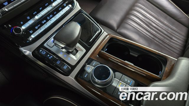 Genesis EQ900 5.0 GDI AWD Limousine Prestige 2016 — фото 9