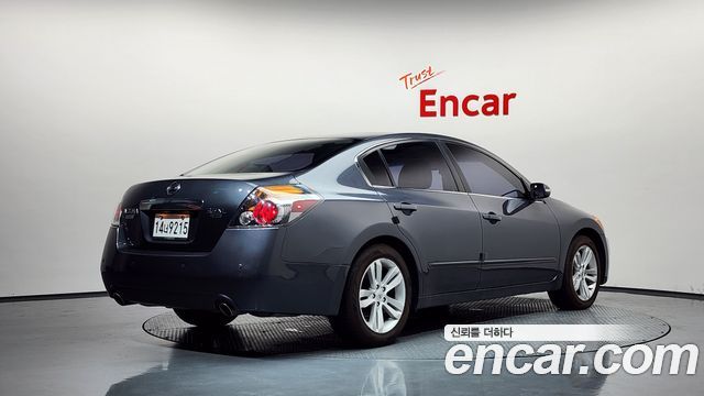 Nissan Altima 3.5 L32 2011 — фото 2