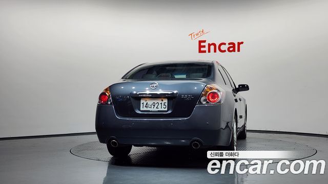 Nissan Altima 3.5 L32 2011 — фото 4