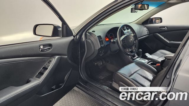Nissan Altima 3.5 L32 2011 — фото 10