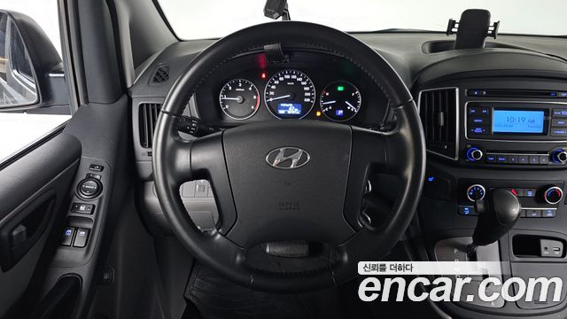 Hyundai Grand Starex Van 5-Seater Smart 2020 — фото 17