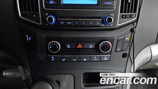 Hyundai Grand Starex Van 5-Seater Smart 2020 — фото 19