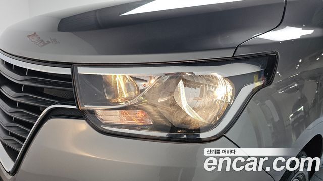Hyundai Grand Starex Van 5-Seater Smart 2020 — фото 28