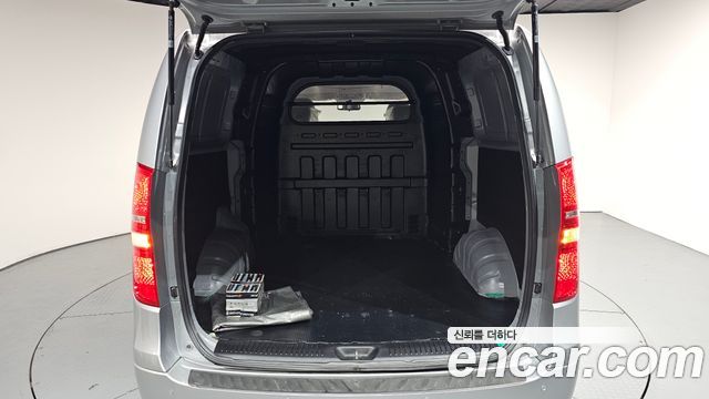 Hyundai Grand Starex Van 5-Seater Smart 2020 — фото 35