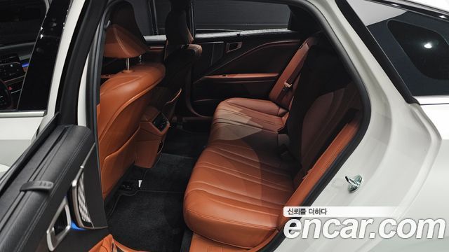 Kia K8 2.5 Gasoline 2WD Noblesse 2026 — фото 15
